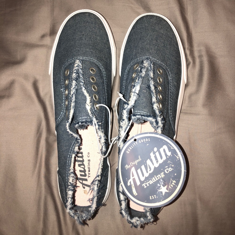 Denim flat shoes